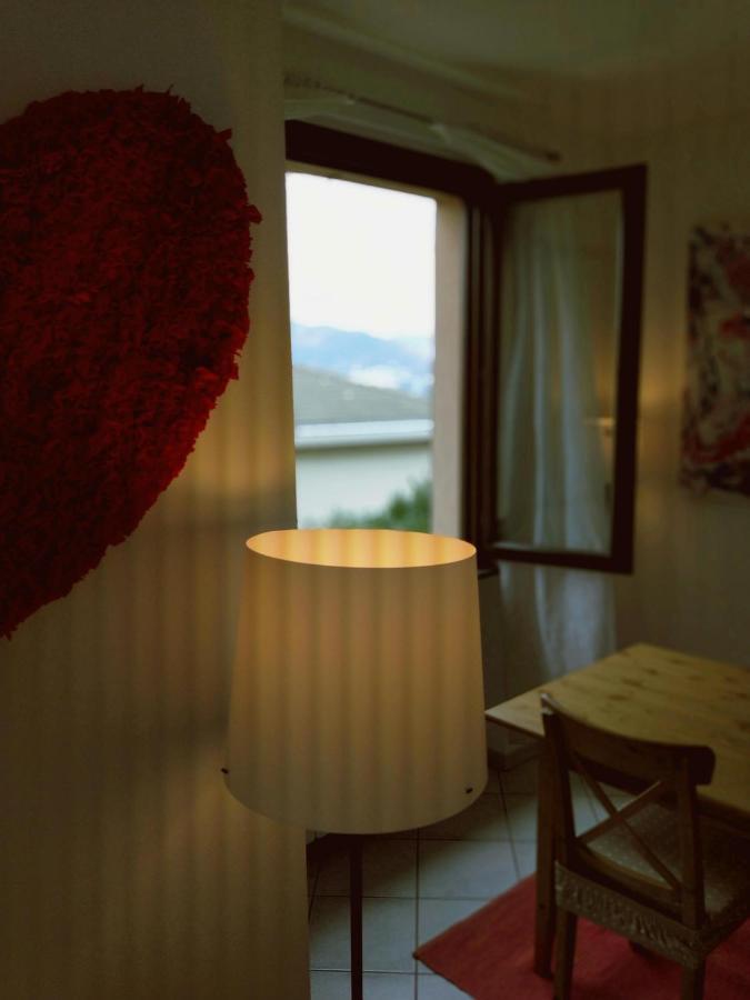 La Casa Del Cuore - Luxury Apartment Olgiate Comasco Bagian luar foto