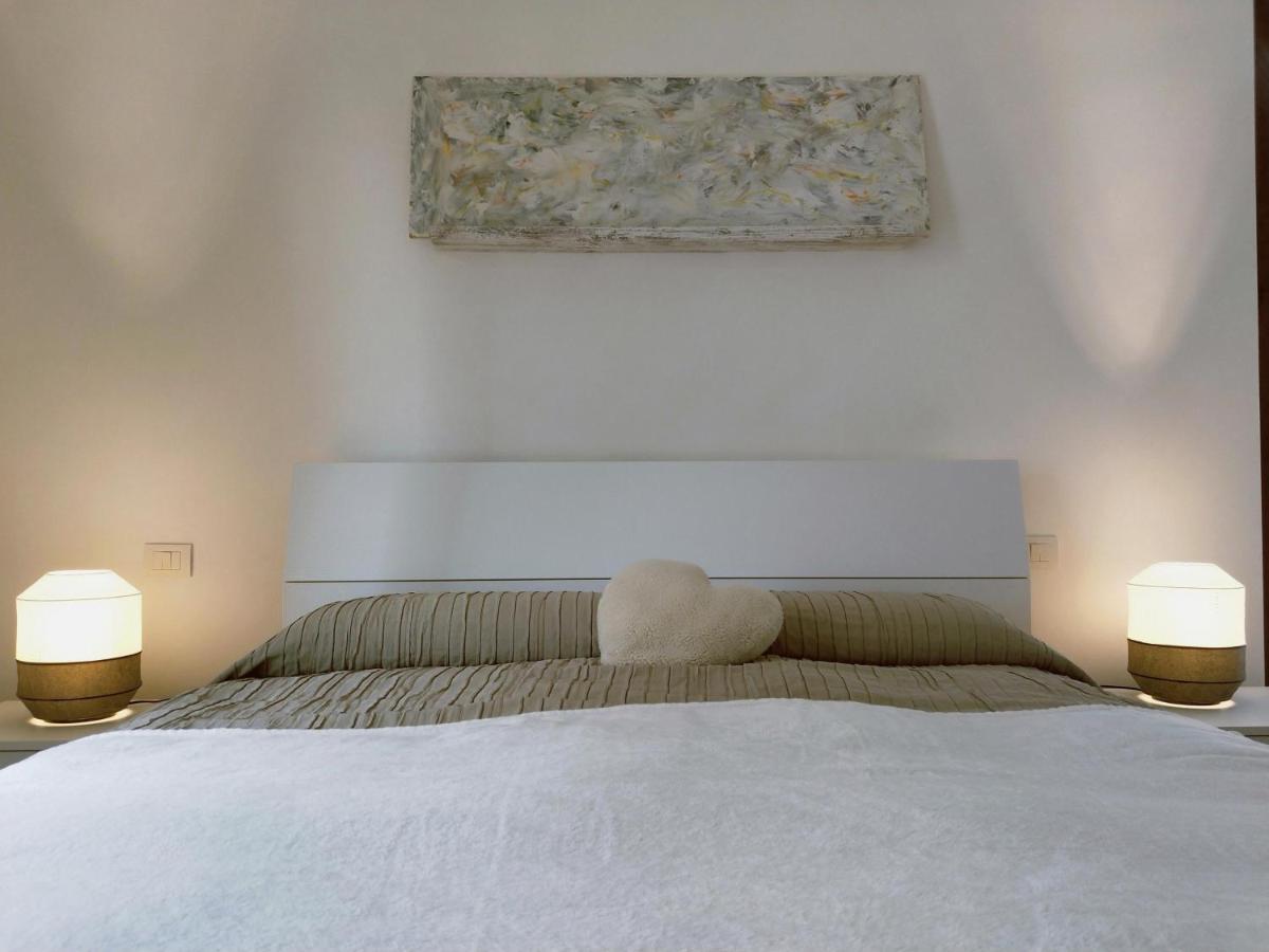 La Casa Del Cuore - Luxury Apartment Olgiate Comasco Bagian luar foto