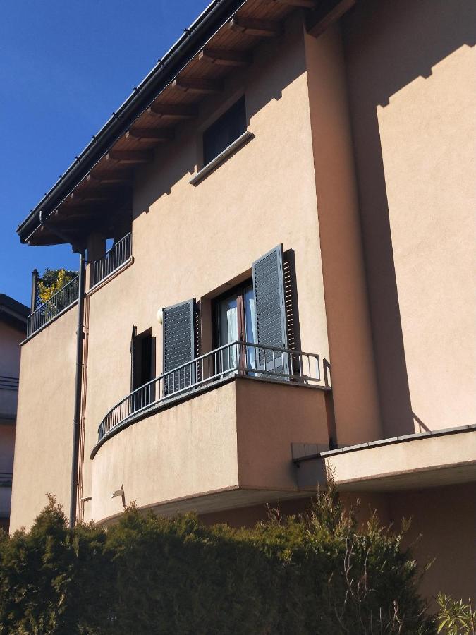 La Casa Del Cuore - Luxury Apartment Olgiate Comasco Bagian luar foto